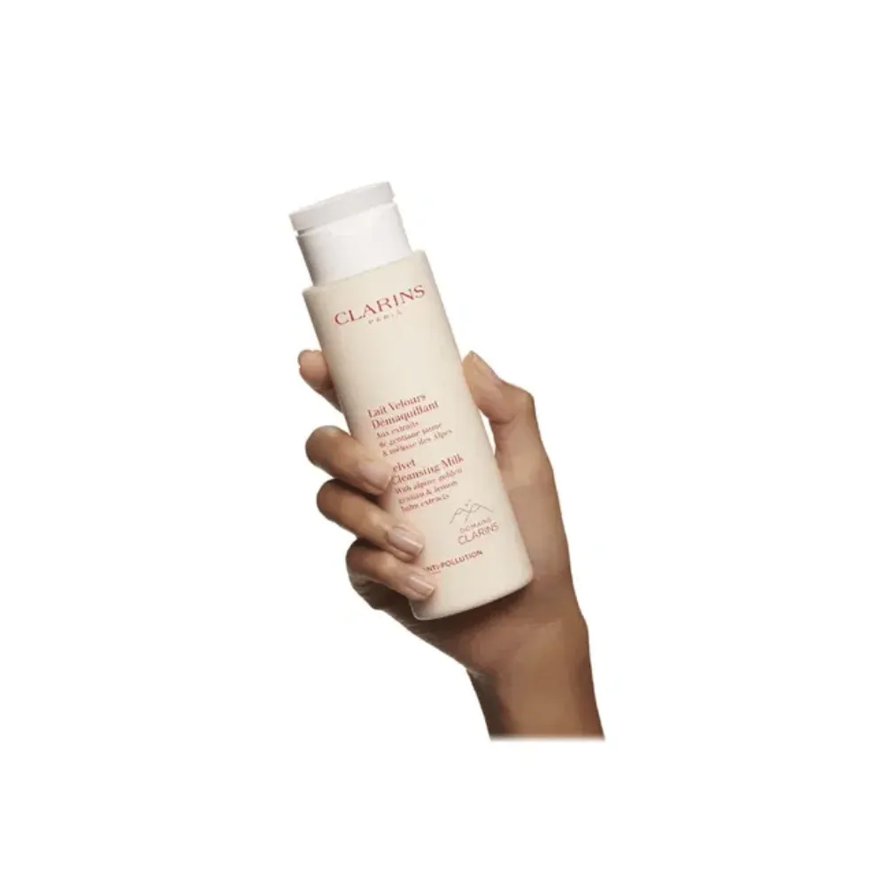Clarins Velvet Cleansing Milk 200ml - Image 2